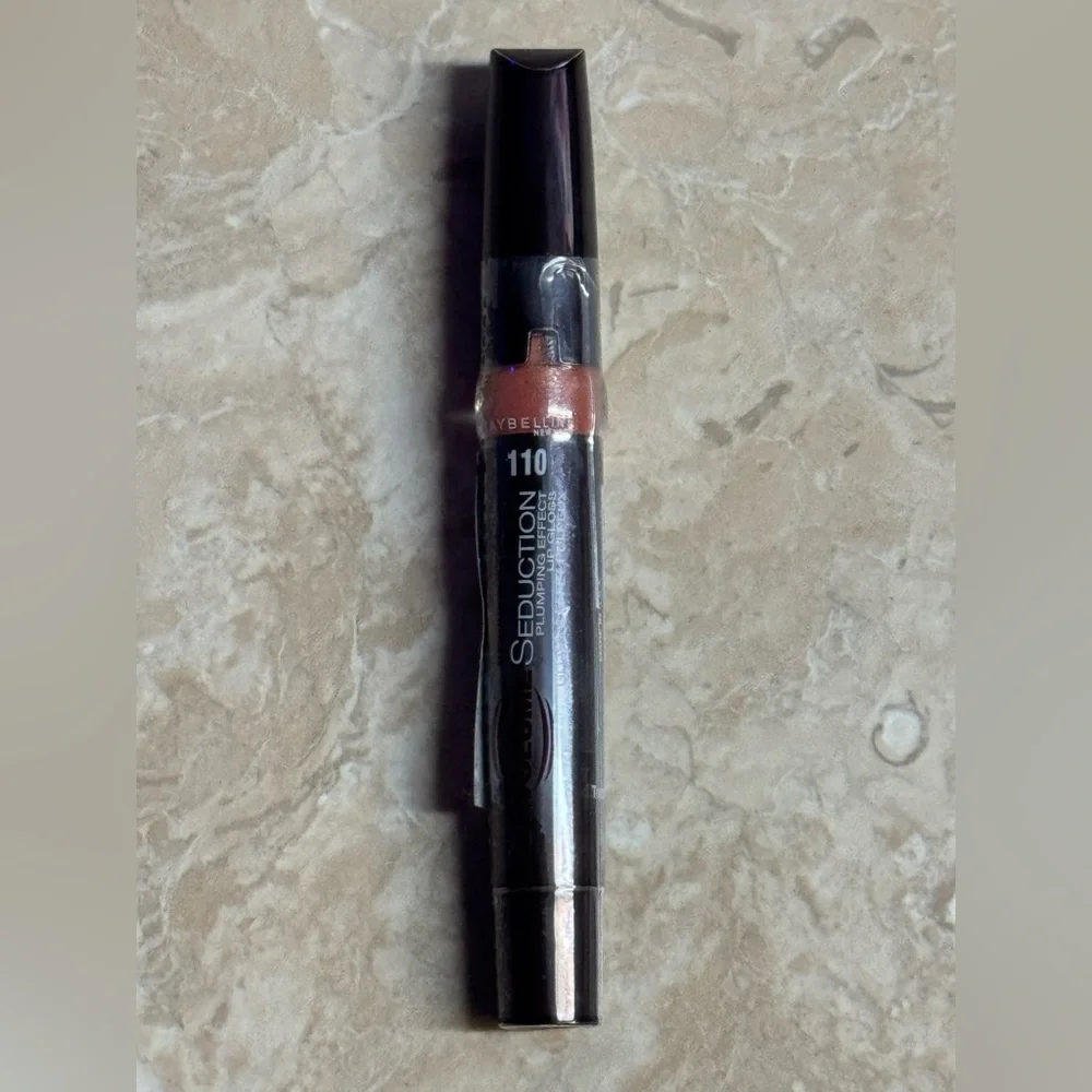 Maybelline Seduction Plumping Effect Lip Gloss 110 Pouty Passion New Sealed